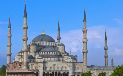Istanbul-The-Blue-Mosque-landmark-in-Turkey